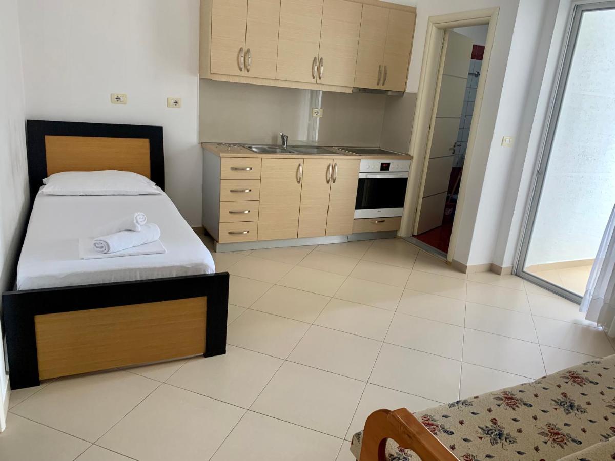 Duka Apts Саранда Экстерьер фото